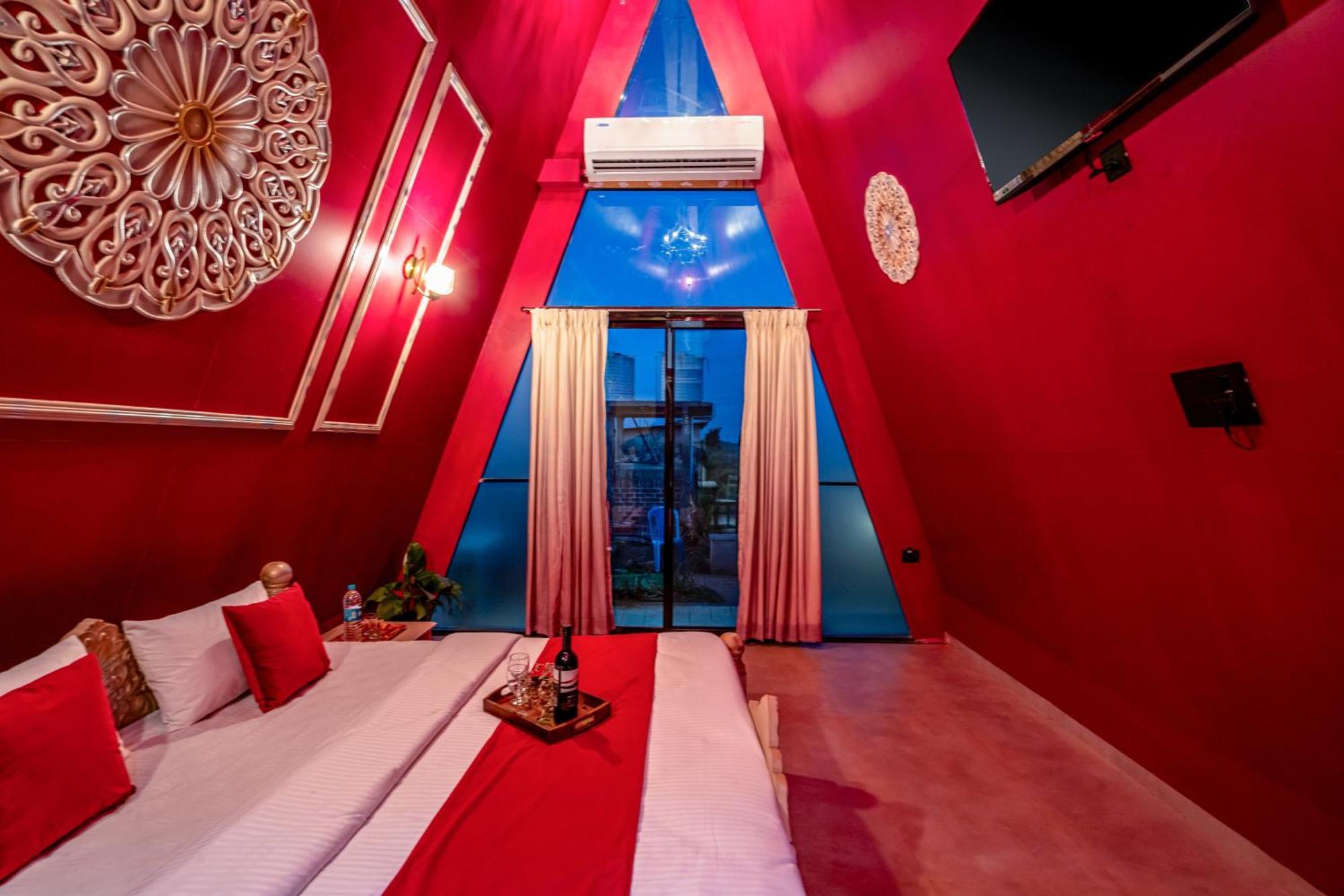 Dio Regaalo Theme Resort, Ratnagiri Exterior photo
