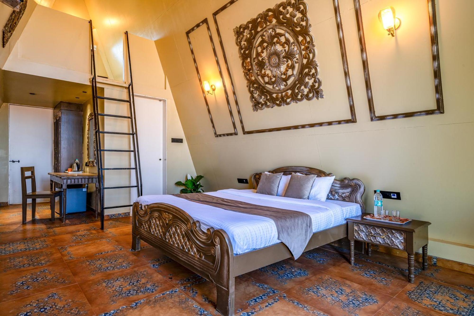 Dio Regaalo Theme Resort, Ratnagiri Exterior photo